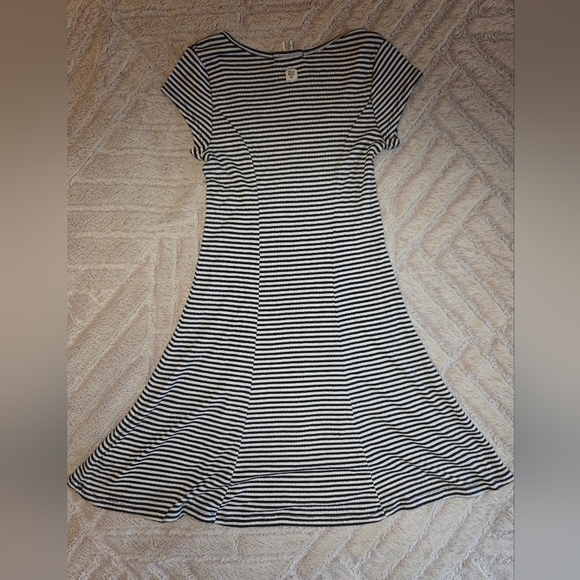Billabong mini dress size extra small - Picture 2 of 6
